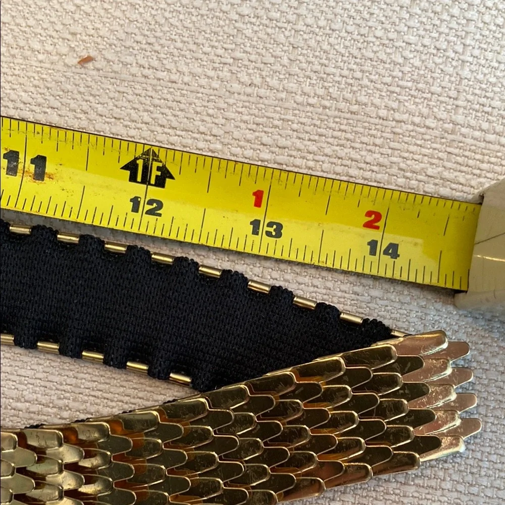 Vintage Gold Belt - Picture 11 of 13